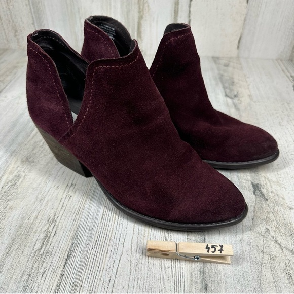 Steve Madden Adelphie Cut Out Burgundy Suede Ankle Boots #457 - Picture 10 of 10